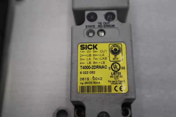 Two sick t4000-2drnac safety switch stock l-381-c - Image 3