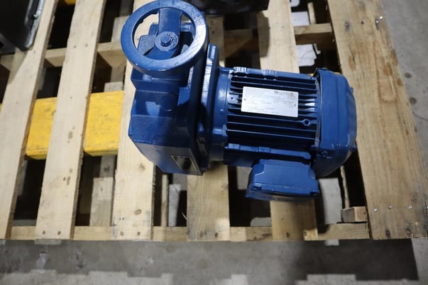 Sew eurodrive sa67 d26 drn90s4/ sa67d26drn90s4 gearmotor-surplus never used hs25 - Image 4