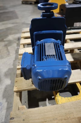 Sew eurodrive sa67 d26 drn90s4/ sa67d26drn90s4 gearmotor-surplus never used hs25 - Image 5