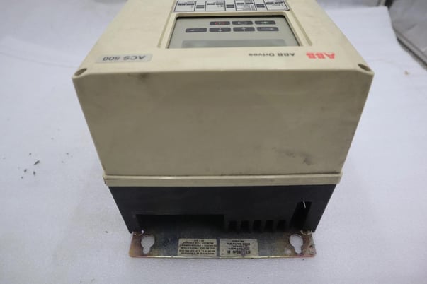 ABB ACS500 AC Drive ACS501-002-4-00P2 2 HP 3 PH STOCK 2267-A - Image 3