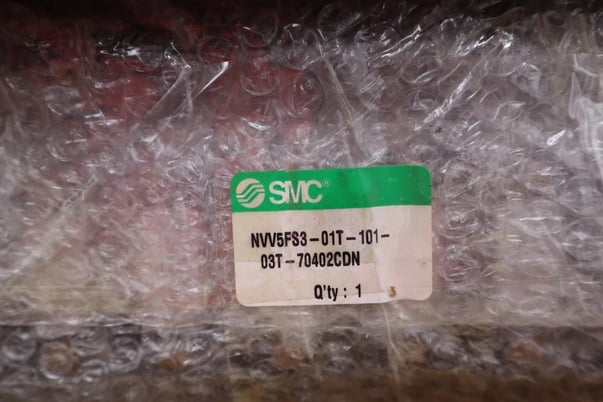 Smc nvv5fs3-01t-101-03t-70402cdn new in box stock s-304 - Image 2