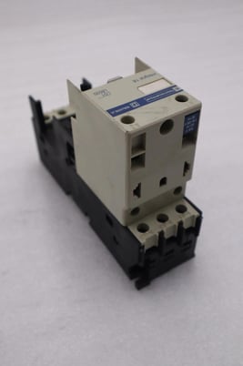 Telemecanique LD1 LB030 Motor Starter STOCK L-553-C - Image 1