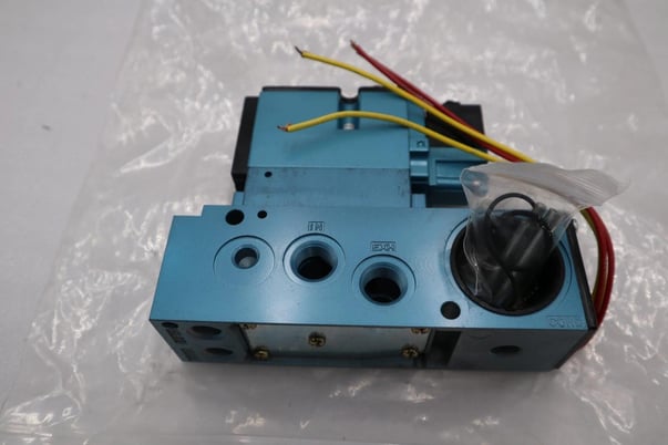 New mac 82a.ac.000.tm.daap.2da 110/120v nsnp stock h1458 - Image 4