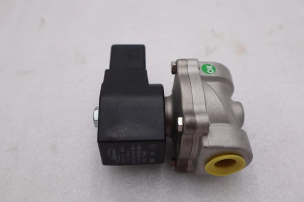 Jefferson Valves 1335IA4AT 1/2 Solenoid Valve 120V/AC60 STOCK 1238-A - Image 3