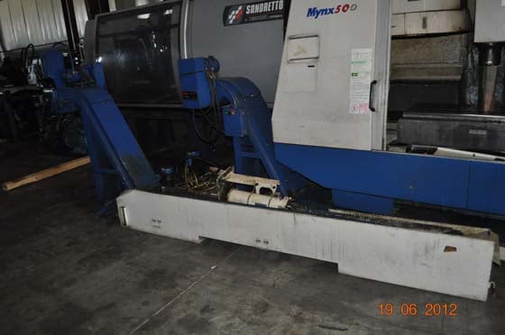 Daewoo Doosan #Mynx-500, 24 automatic tool changer, 40" X, 20" Y, 20" Z, 10000 RPM, Fanuc 18M, 2000 - Image 1