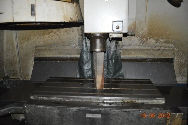 Daewoo Doosan #Mynx-500, 24 automatic tool changer, 40" X, 20" Y, 20" Z, 10000 RPM, Fanuc 18M, 2000 - Image 8