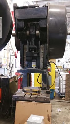 75 Ton, Minster #7, 5" stroke, 20.5" Shut Height, 60 SPM, 36" x 24" bed, 1998, (9 available) - Image 1