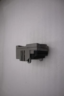 Giddings & Lewis M.1301.4145 R0 OUTPUT INPUT PLC MODULE STOCK 5191A - Image 3