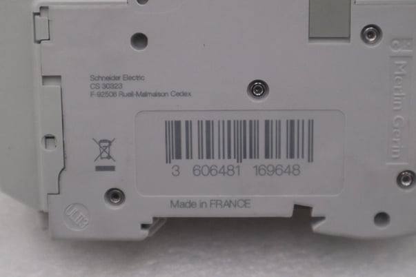 NEW OPEN BOX SCHNEIDER M9F42104 CIRCUIT BREAKER MULTI 9 277V STOCK G907A - Image 2