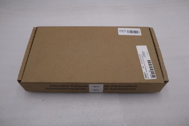 NEW OPEN BOX Schneider 140DAO84000 Discrete Output Module STOCK G455 - Image 1