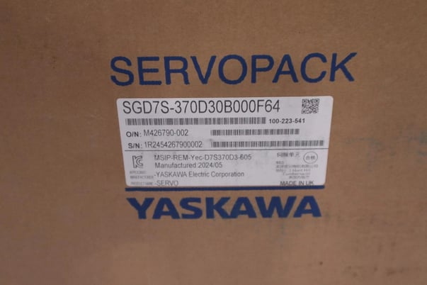 Yaskawa #SGD7S-370D30B000F64 servo drive, new stock 1553-a - Image 1