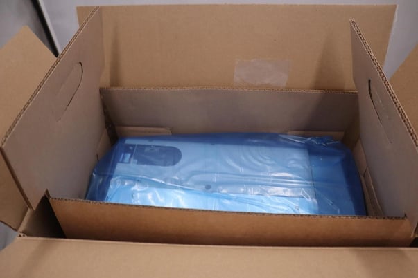 Yaskawa #SGD7S-370D30B000F64 servo drive, new stock 1553-a - Image 3