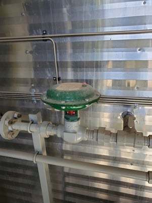 16" Sweet Vertical Separator, 1440 psi, 3-phase, 2004 - Image 7