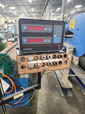 Alliant #RT2, 9" x42"T-slot table, 3 HP, AcuRite II digital read out, one shot lubrication, R-8, Servo 140 - Image 5