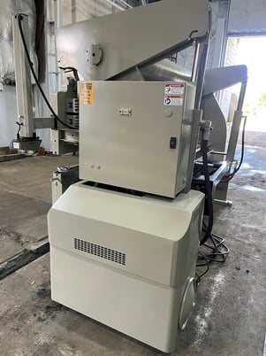 130 Ton, Accurpress #713010, hydraulic press brake, 10' overall, 120" between housing, 8" stroke, 10 HP - Image 5