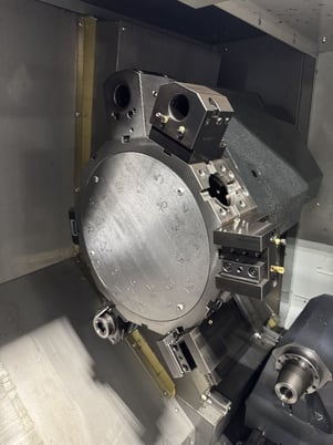 Haas #ST-25Y, CNC lathe with robot, 20.7" swing, 21" centers, 10" chuck, 3" bar, 15" turning diameter, 2022 - Image 4