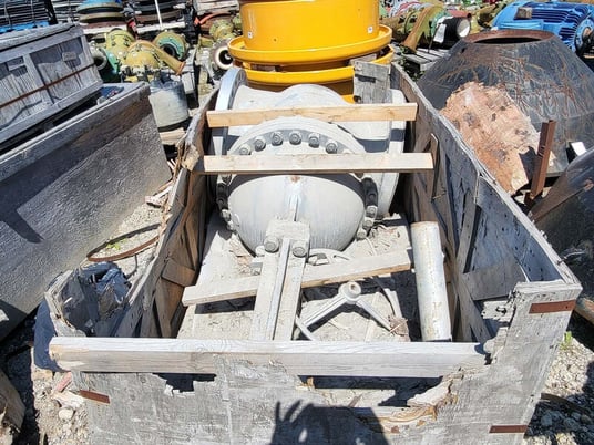24" Newco #13F-CB2-G0, class 300 gate valve, new surplus - Image 1
