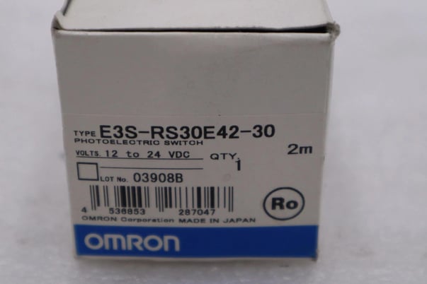 NEW Omron E3S-RS30E42-30 Photoelectric Switch 12-24v-dc STOCK H556A - Image 1