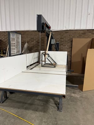 Pontotoc #PKG-565, Vert Foam Band Saw, 480 V., manual fence & hold down - Image 4