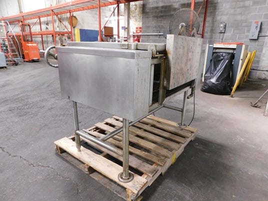 Southbend #BGLT-30, tilting skillet braising pan, 30 gallon, 80000 BTU - Image 6