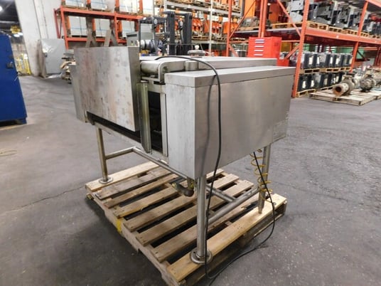 Southbend #BGLT-30, tilting skillet braising pan, 30 gallon, 80000 BTU - Image 7