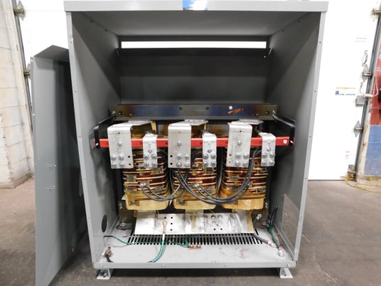 300 KVA 480 Primary, 208/120 Secondary, General Electric 9T23B3468G13 transformer - Image 2