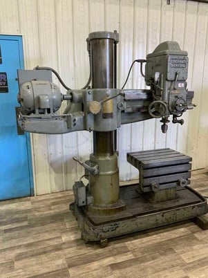 3' -9" Cincinnati Bickford, column radial drill, box drill table, power elevation, coolant, 3 HP - Image 9