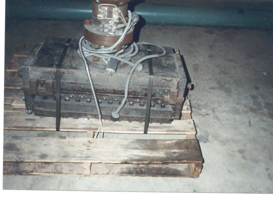 28" NRM, 90-Degree Down Casting Dies - Image 1