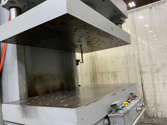 200 Ton, Greenerd #HC-200-60-Y-12, hydraulic C-frame press, 18" stroke, 20" daylight, 16" throat, 20 HP, 1979 - Image 5