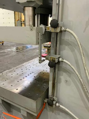 200 Ton, Greenerd #HC-200-60-Y-12, hydraulic C-frame press, 18" stroke, 20" daylight, 16" throat, 20 HP, 1979 - Image 9