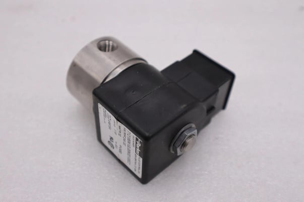 Parker 71216sn1gl00n0d100c2 24vdc psi 500 1/16 10watts stock h1329a - Image 1