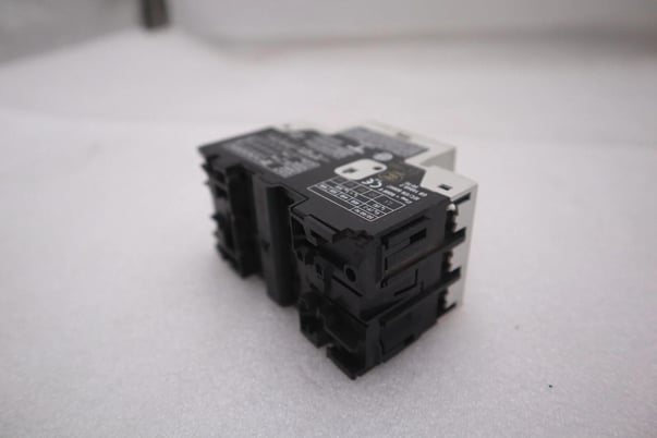 Klockner moeller pkzm0-0.4 manual motor controller stock k-3471 - Image 4