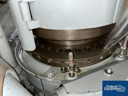 6.5 Ton, Manesty #BB3A, Tablet Press, 33 Station, 7/16" diameter, 11/16" fill D, 108000 TPH - Image 7