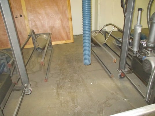 12" x 36" Syntron, Stainless Steel Classifying Screen, 2-Deck, w/2 HP Conveyor & Stainless Steel Receiver, On - Image 5