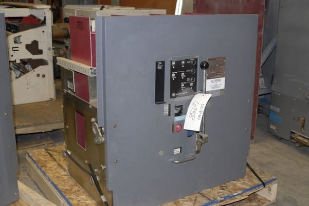 4000 Amps, Westinghouse, DS/DSII-840, w/switchgear, stationary - Image 1