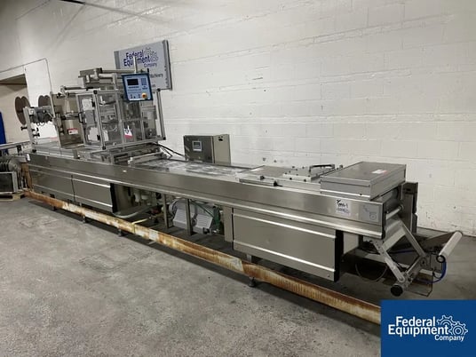 Multivac #R230, Thermoformer, 5.1" form depth, 15.75" cut off L, 15.75" reel diameter max, 220 V., 2001 - Image 4