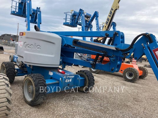 Genie Industries Z45/25J G84, Articulated Boom Lift, 1905 hours, S/N: Z452516N-55944, 2016 - Image 2