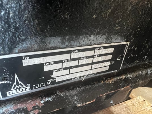 Deutz #BF4L914, industrial engine, air cooled, some damage from handling - Image 9