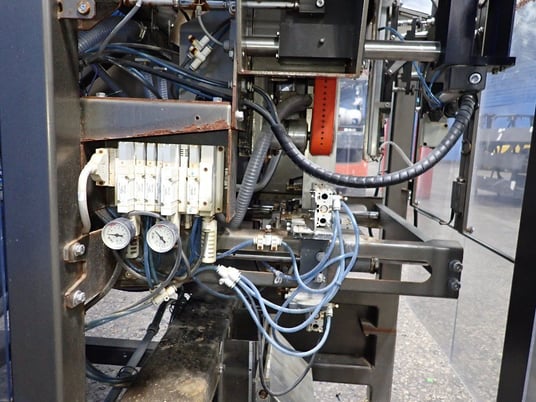 Kliklok Woodman #APACHE, bag inserter, 2010 - Image 7