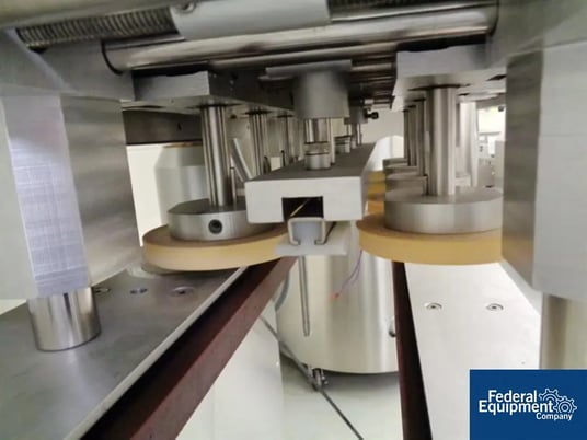 Aesus #ECOCAP-4, Retorquer, 8 spindle, 110 V. - Image 7