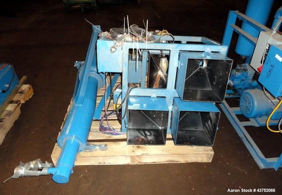 Novatec #MCS-206, 3 component volumetric blend system, pneu pump - Image 5