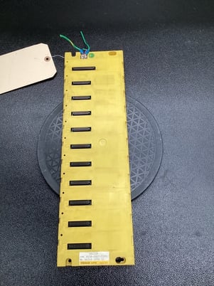 Fanuc a03b-0807-c001 10 slot i/o module base unit used - Image 1