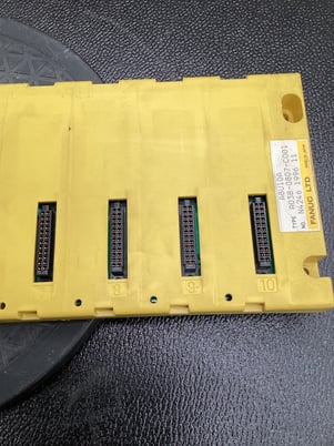 Fanuc a03b-0807-c001 10 slot i/o module base unit used - Image 4