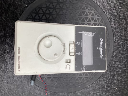Oriental motor bmud200-c motor governor controller 200w 90vdc used - Image 5