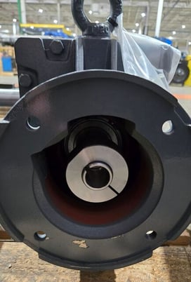 Bauer HP bk60-11u-c/nema182t RPM /av bevel geared motor used - Image 4