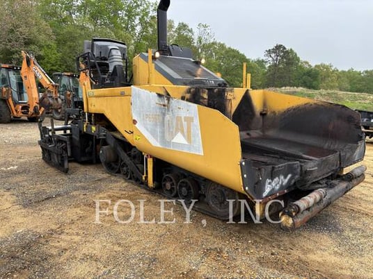 Caterpillar AP-655D, Asphalt Paver, 6099 hours, S/N: GNZ00264, 2008 - Image 2