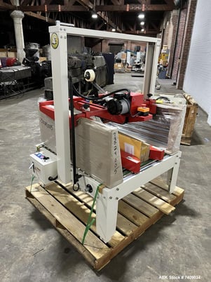 Eagle #T200L, Carton Sealer, Top & Bottom Tape Heads, 30 CPM, 2"/3" width tape, 110 V., 1ph, unused - Image 3