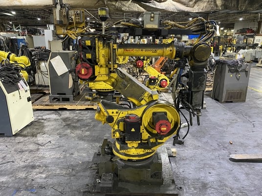Fanuc, R-2000iA/165F, robot with R-J3iB controls, as-is - Image 1