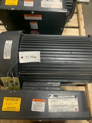 10 HP 1735 RPM US / Us, Frame 215T, TEFC, 230 Volts - Image 3