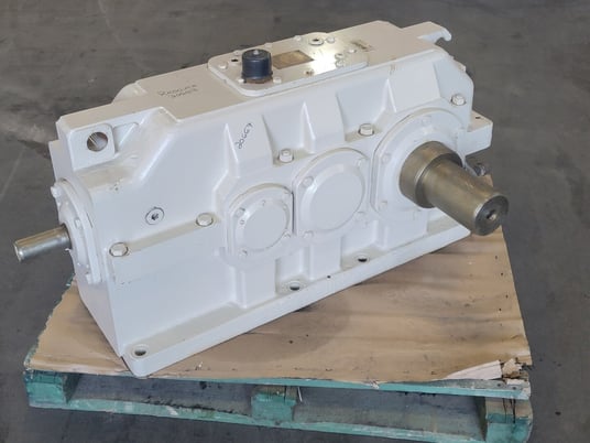 PIV #LC280-12V, gear reducer, 22.90 ratio - Image 1